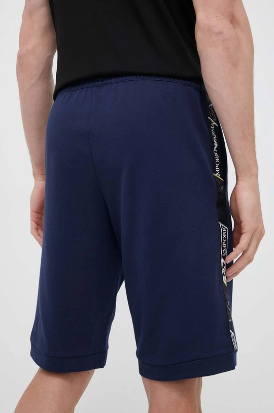 EA7 Emporio Armani pantaloncini in cotone Materiale principale: 100% Cotone Inserti: 62% Poliammide, 20% Poliestere, 18% Elastam