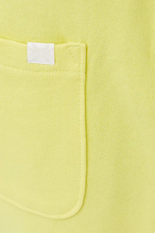 żółty United Colors of Benetton szorty bawełniane