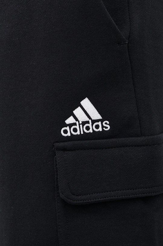 črna Bombažne kratke hlače adidas