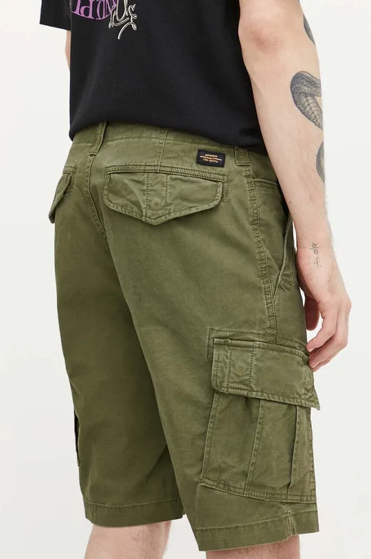 Kratke hlače Superdry  Temeljni materijal: 98% Pamuk, 2% Elastan Postava: 100% Pamuk