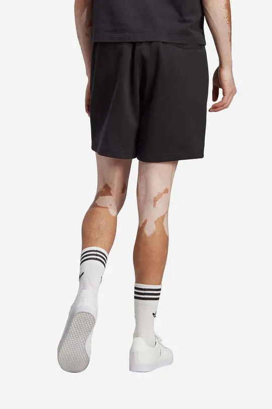 Kratke hlače adidas Originals Premium Essentials Shorts <p> 87% Pamuk, 13% Reciklirani poliester</p>