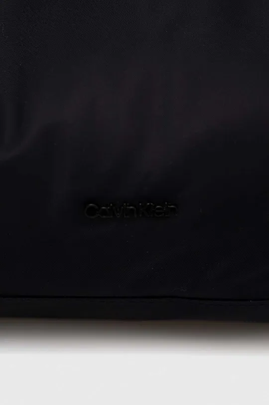 črna Torbica Calvin Klein