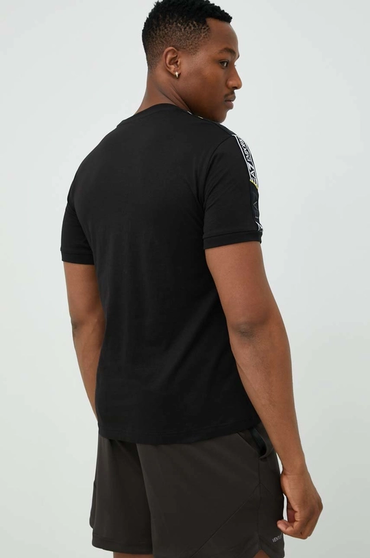 EA7 Emporio Armani t-shirt  Jelentős anyag: 100% pamut Betétek: 62% poliamid, 20% poliészter, 18% elasztán