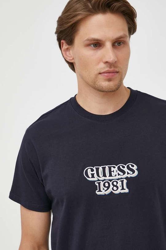 granatowy Guess t-shirt bawełniany