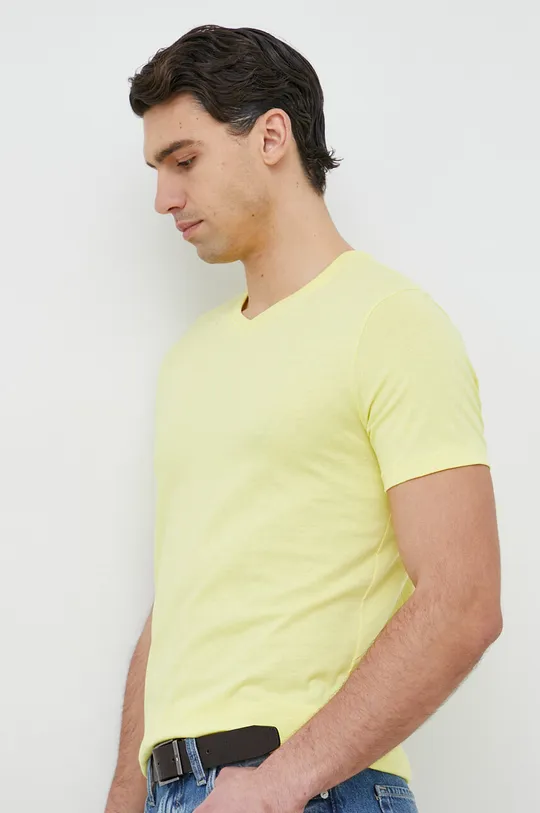 żółty United Colors of Benetton t-shirt bawełniany Męski