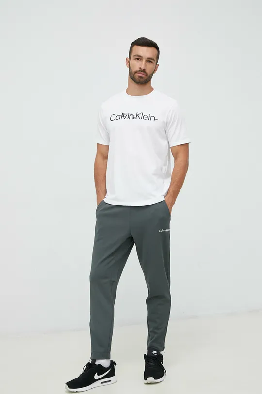 Športna kratka majica Calvin Klein Performance Essentials bela