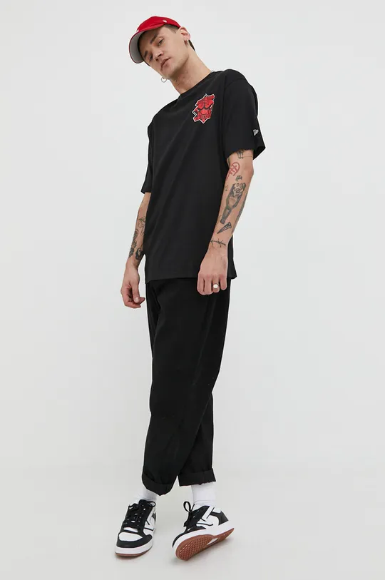 Βαμβακερό μπλουζάκι New Era μαύρο