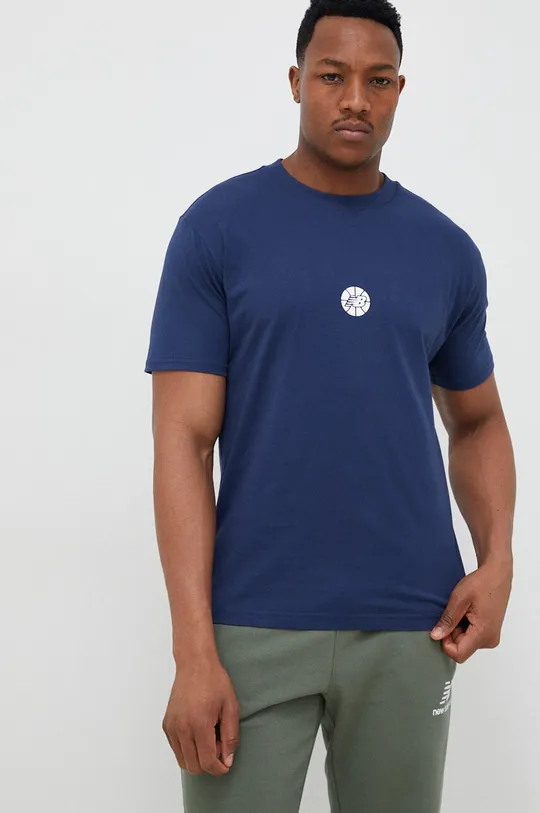 Pamučna majica New Balance mornarsko plava