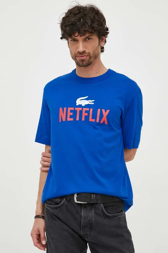 modra Bombažna kratka majica Lacoste x Netflix Moški