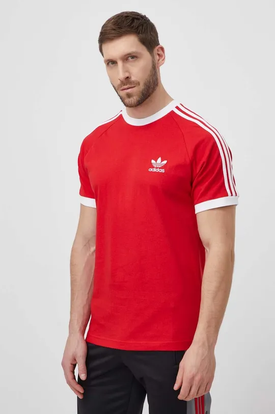 rdeča Bombažna kratka majica adidas Originals Adicolor Classics 3-Stripes