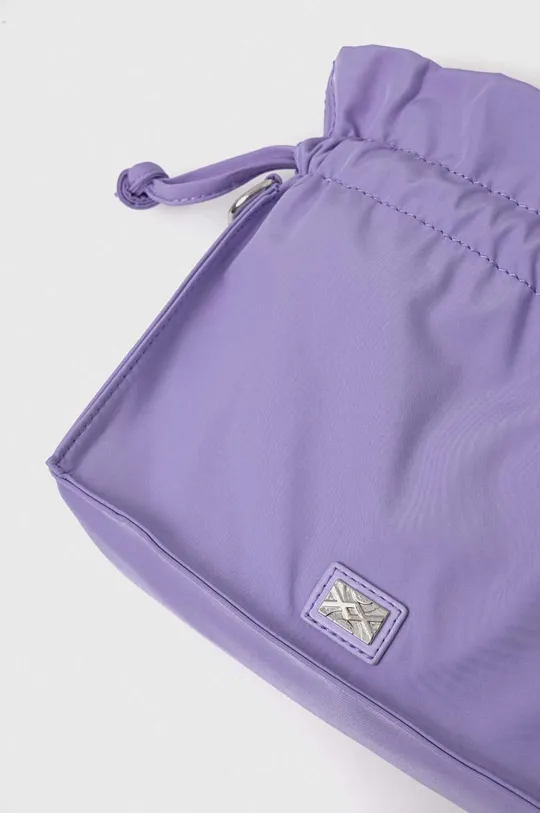 Kozmetična torbica United Colors of Benetton vijolična