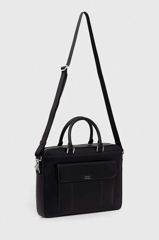 Δερμάτινη τσάντα φορητού υπολογιστή Tommy Hilfiger μαύρο