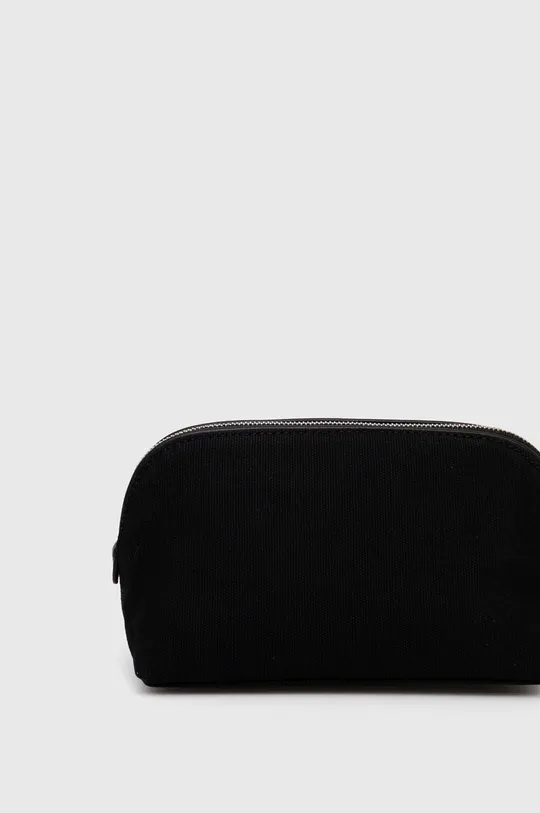 Kozmetička torbica Karl Lagerfeld Temeljni materijal: 99% Pamuk, 1% Poliuretan Podstava: 100% Reciklirani poliester
