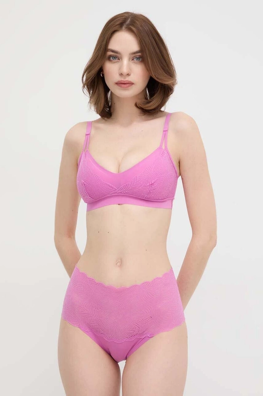 Gaćice Chantelle SOFT STRETCH Podstava: 100% Pamuk Materijal 1: 80% Poliamid, 20% Elastan Materijal 2: 85% Poliamid, 15% Elastan