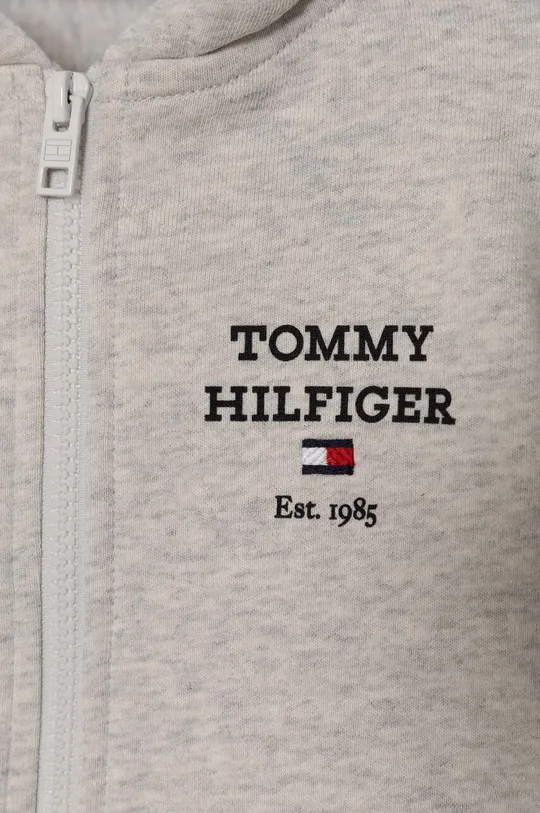 Tommy Hilfiger gyerek felső Jelentős anyag: 88% pamut, 12% poliészter Kapucni bélés: 100% pamut Szegély: 95% pamut, 5% elasztán