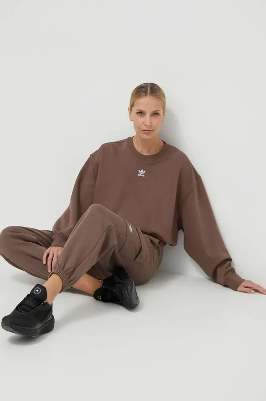 Кофта adidas Originals Adicolor Essentials Crew Sweatshirt коричневий