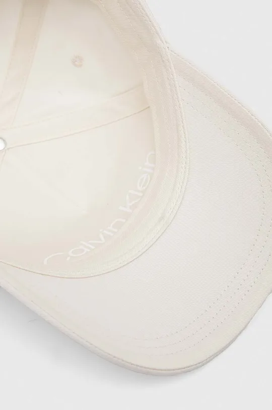 bela Bombažna bejzbolska kapa Calvin Klein
