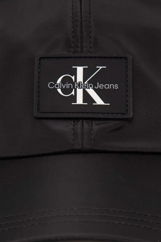 Kapa sa šiltom Calvin Klein Jeans crna