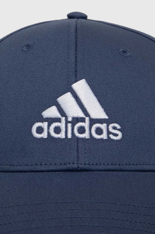 Bombažna bejzbolska kapa adidas modra