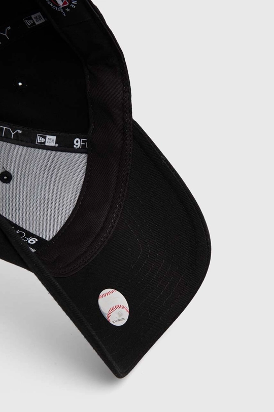 black New Era cotton baseball cap