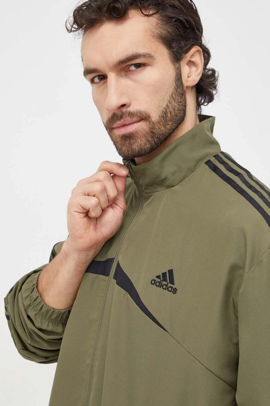 Спортивный костюм adidas