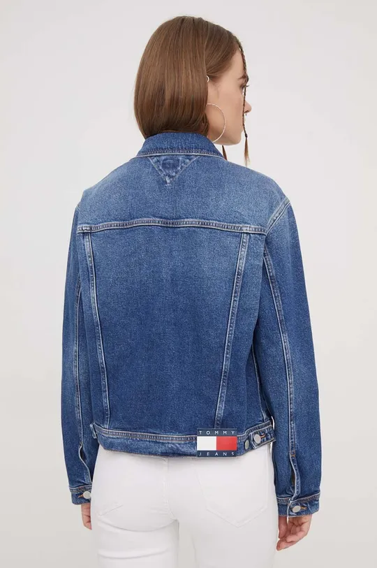 Rifľová bunda Tommy Jeans Základná látka: 99 % Bavlna, 1 % Elastan Iné látky: 79 % Bavlna, 20 % Recyklovaná bavlna, 1 % Elastan