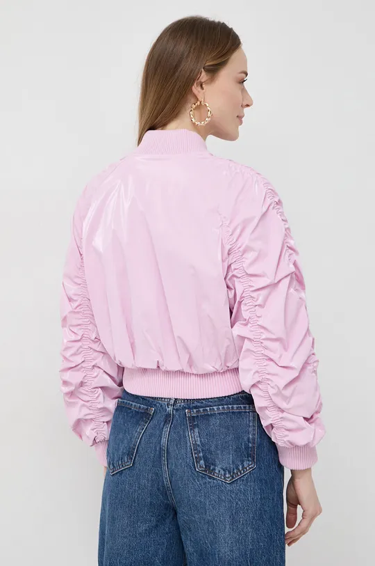 Куртка-бомбер Pinko Основний матеріал: 96% Бавовна, 4% Еластан Підкладка: 100% Бавовна Покриття: 100% Поліуретан