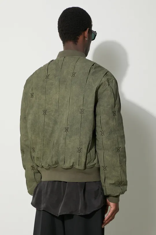 Куртка-бомбер Daily Paper Rasal Bomber Jacket Основной материал: 100% Хлопок Подкладка: 100% Полиэстер Наполнитель: 100% Переработанный полиэстер