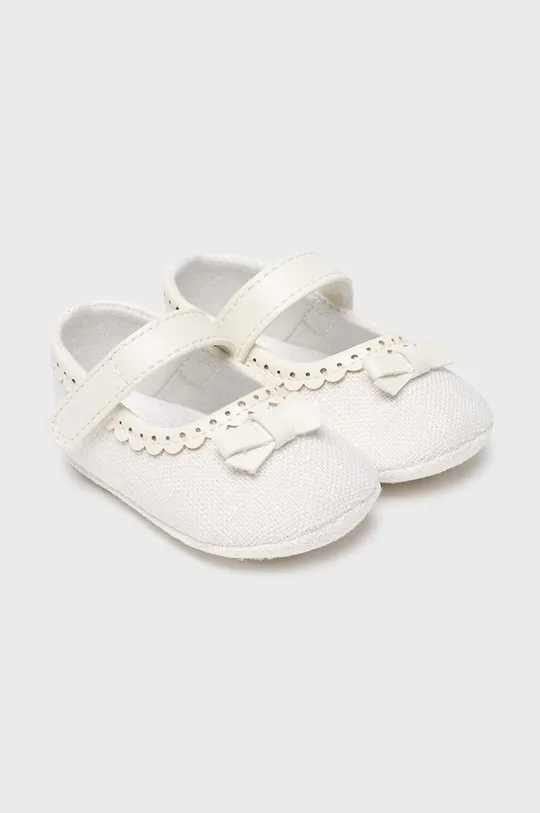 Mayoral Newborn čevlji za dojenčka <p>Zunanjost: Sintetični material, Tekstilni material Notranjost: Tekstilni material Podplat: Sintetični material</p>