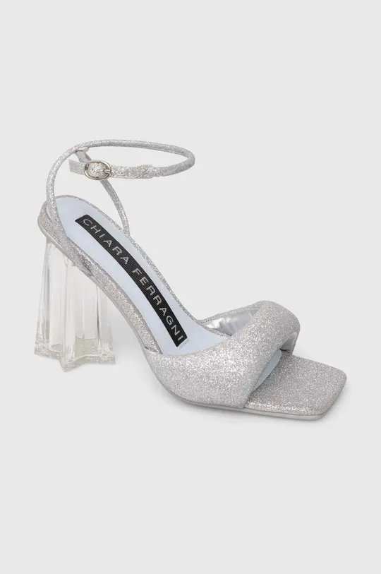 Chiara Ferragni sandali Andromeda argento