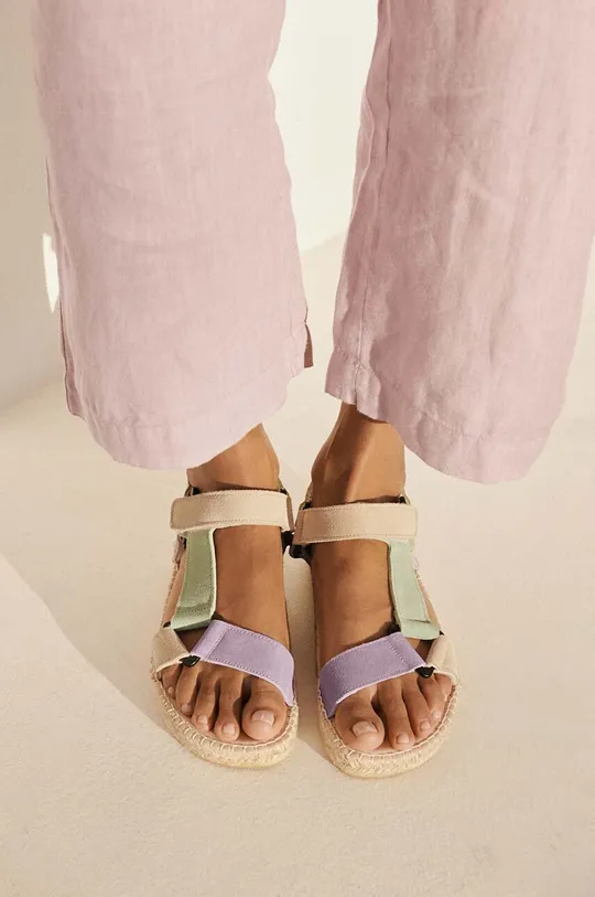 Semišové sandále Manebi Venice Hiking Sandals viacfarebná
