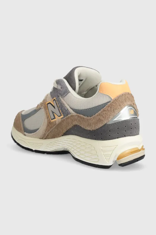 New Balance sneakers 2002 Uppers: Textile material, Natural leather, Suede Inside: Textile material Outsole: Synthetic material