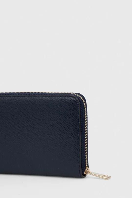 Usnjena denarnica Furla mornarsko modra