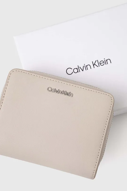 szary Calvin Klein portfel