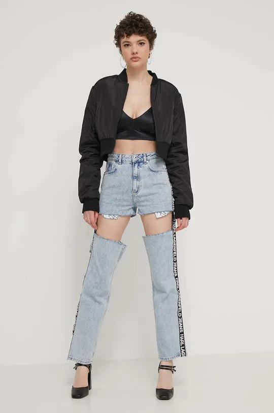 Джинси Karl Lagerfeld Jeans Основний матеріал: 100% Органічна бавовна Підкладка кишені: 65% Поліестер, 35% Органічна бавовна
