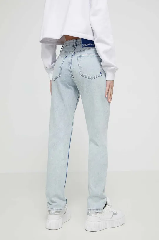 Джинсы Karl Lagerfeld Jeans Основной материал: 99% Хлопок, 1% Эластан Подкладка: 65% Полиэстер, 35% Органический хлопок