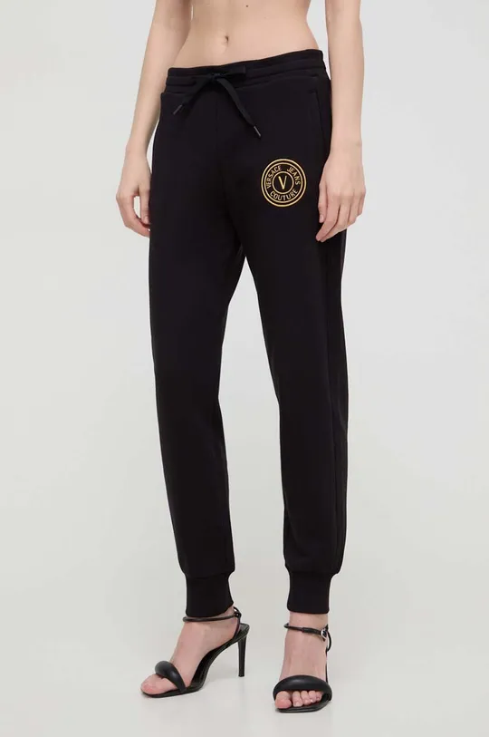 czarny Versace Jeans Couture spodnie dresowe bawełniane Damski