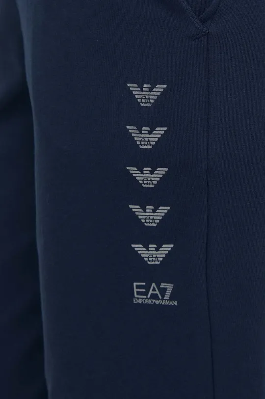 Спортивные штаны EA7 Emporio Armani Основной материал: 70% Хлопок, 26% Модал, 4% Эластан Резинка: 96% Хлопок, 4% Эластан