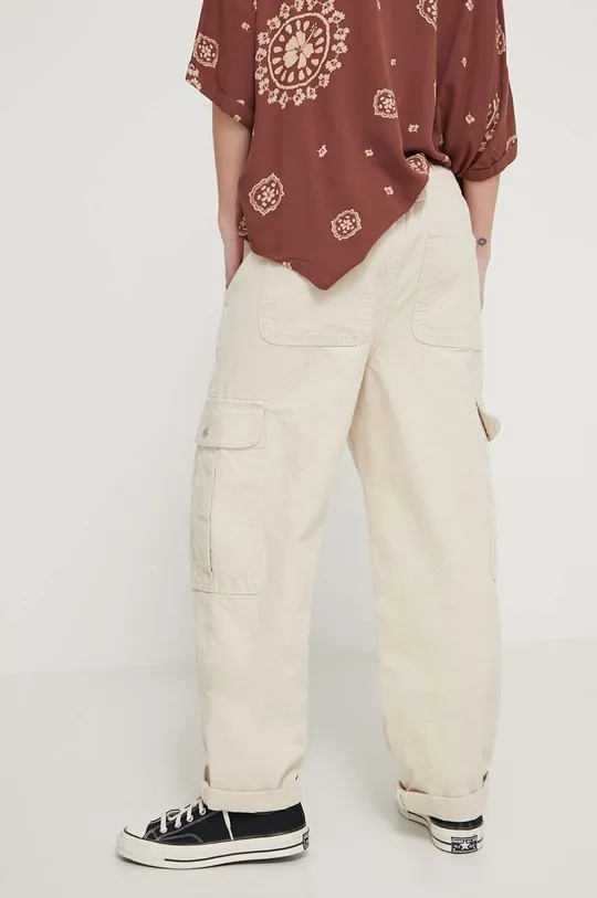 Бавовняні штани Vans Основний матеріал: 100% Бавовна Підкладка кишені: 65% Поліестер, 35% Бавовна