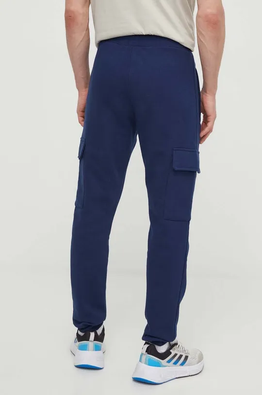 adidas Originals spodnie dresowe Trefoil Essentials Cargo Pants Materiał zasadniczy: 70 % Bawełna, 30 % Poliester z recyklingu, Podszewka: 100 % Bawełna, Ściągacz: 95 % Bawełna, 5 % Spandex