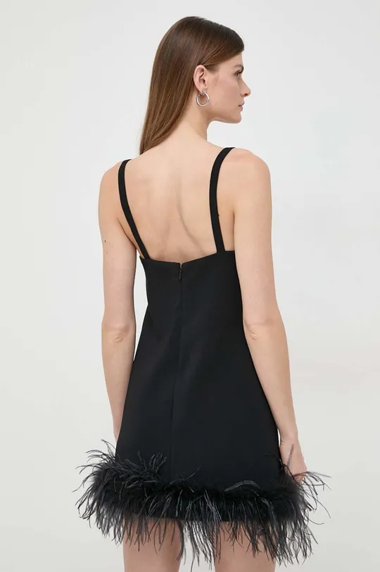 Φόρεμα Pinko Κύριο υλικό: 98% Πολυεστέρας, 2% Σπαντέξ Φόδρα: 100% Πολυεστέρας Εφαρμογή: 70% Φτερά γαλοπούλας, 30% Φτερά στρουθοκαμήλου