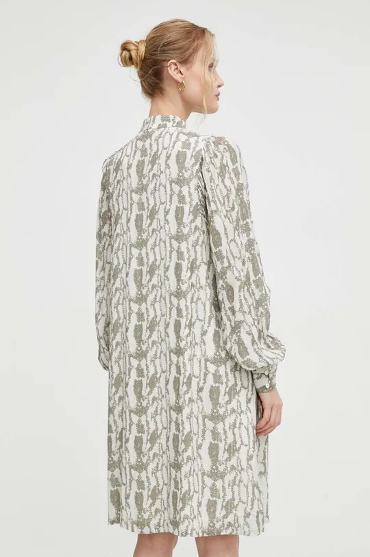 Платье Bruuns Bazaar Основной материал: 99% Вискоза FSC, 1% Металлическое волокно Подкладка: 100% Вискоза