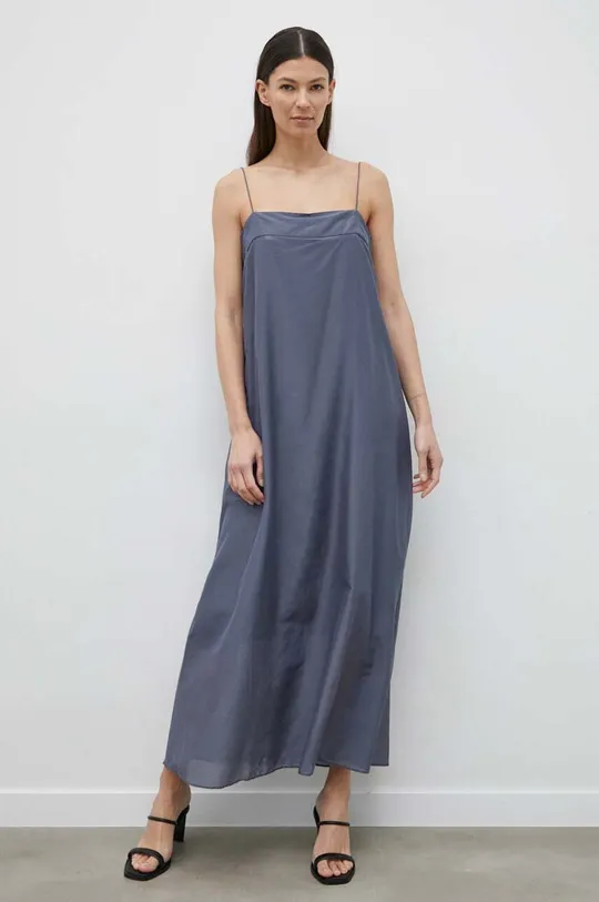 Φόρεμα από συνδιασμό μεταξιού Lovechild σκούρο μπλε