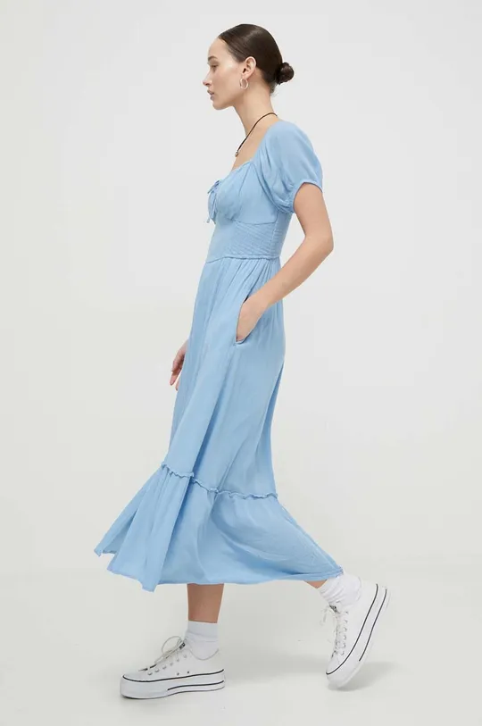 Φόρεμα Hollister Co. Κύριο υλικό: 100% Βισκόζη Φόδρα: 100% Πολυεστέρας Προσθήκη: 73% Πολυεστέρας, 27% Σπαντέξ