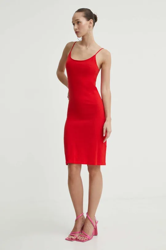 Never Fully Dressed sukienka bawełniana czerwony