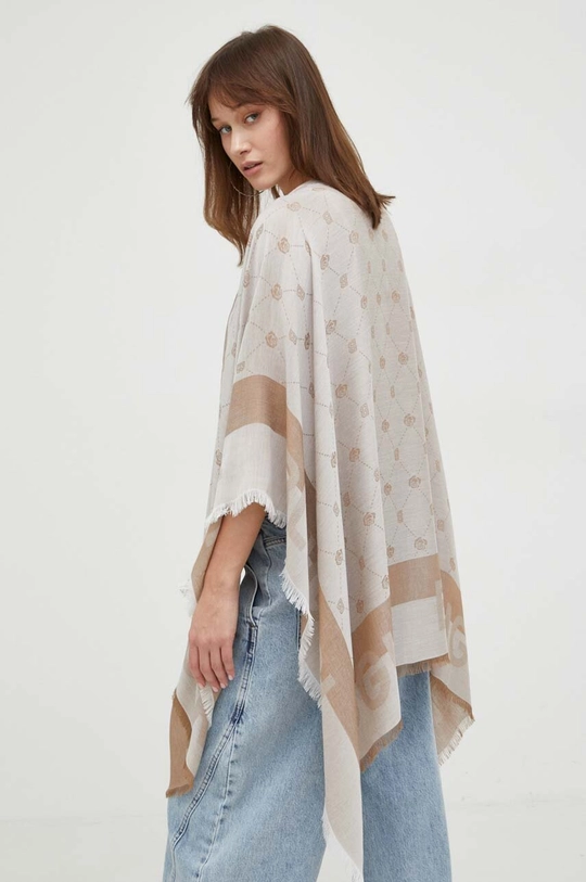 Blugirl Blumarine poncho 66 % Wiskoza, 34 % Poliester