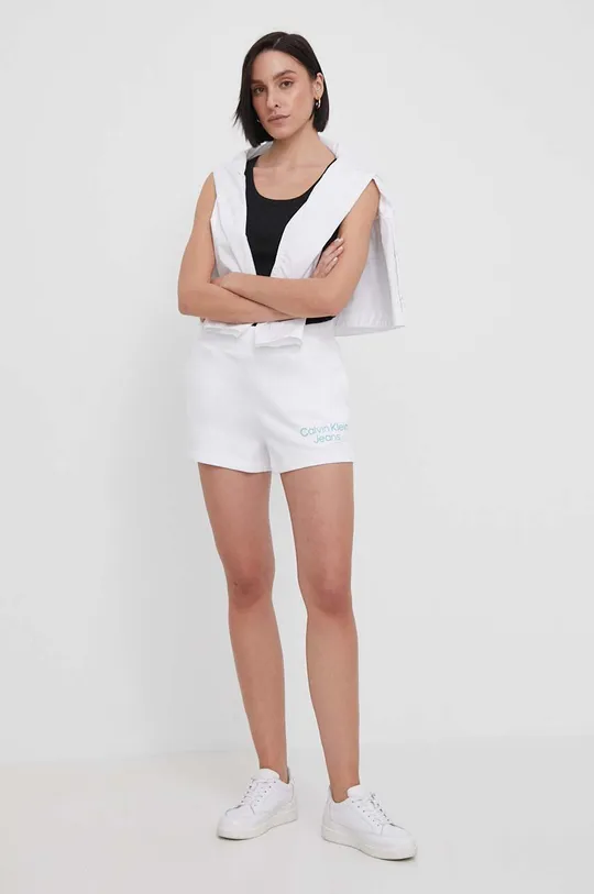Calvin Klein Jeans pamut rövidnadrág fehér