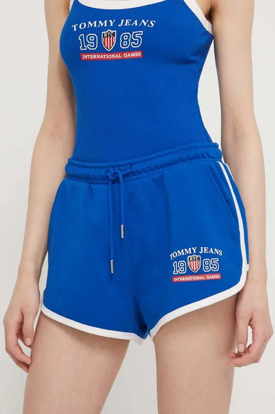 modra Bombažne kratke hlače Tommy Jeans Archive Games Ženski
