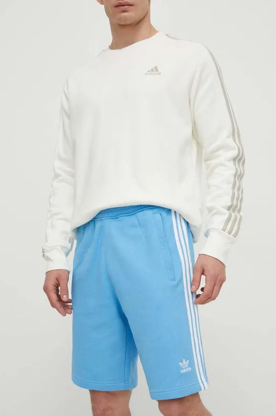 modra Bombažne kratke hlače adidas Originals Moški