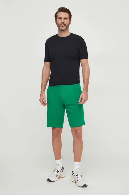 Bombažne kratke hlače United Colors of Benetton zelena